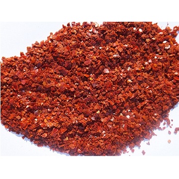 Dehydrated chili crushed