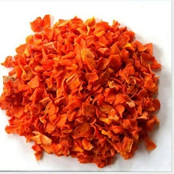 Dehydrated carrot granules