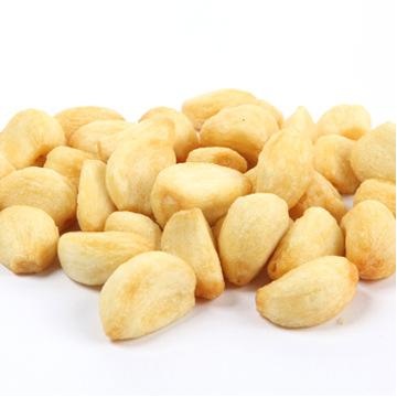 Dehydrated garlic cloves